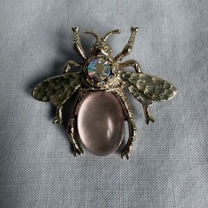 Vintage Bee Brooch with Pink Cabochon and Aurora Crystal